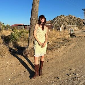 Meet your Posher, Chloe